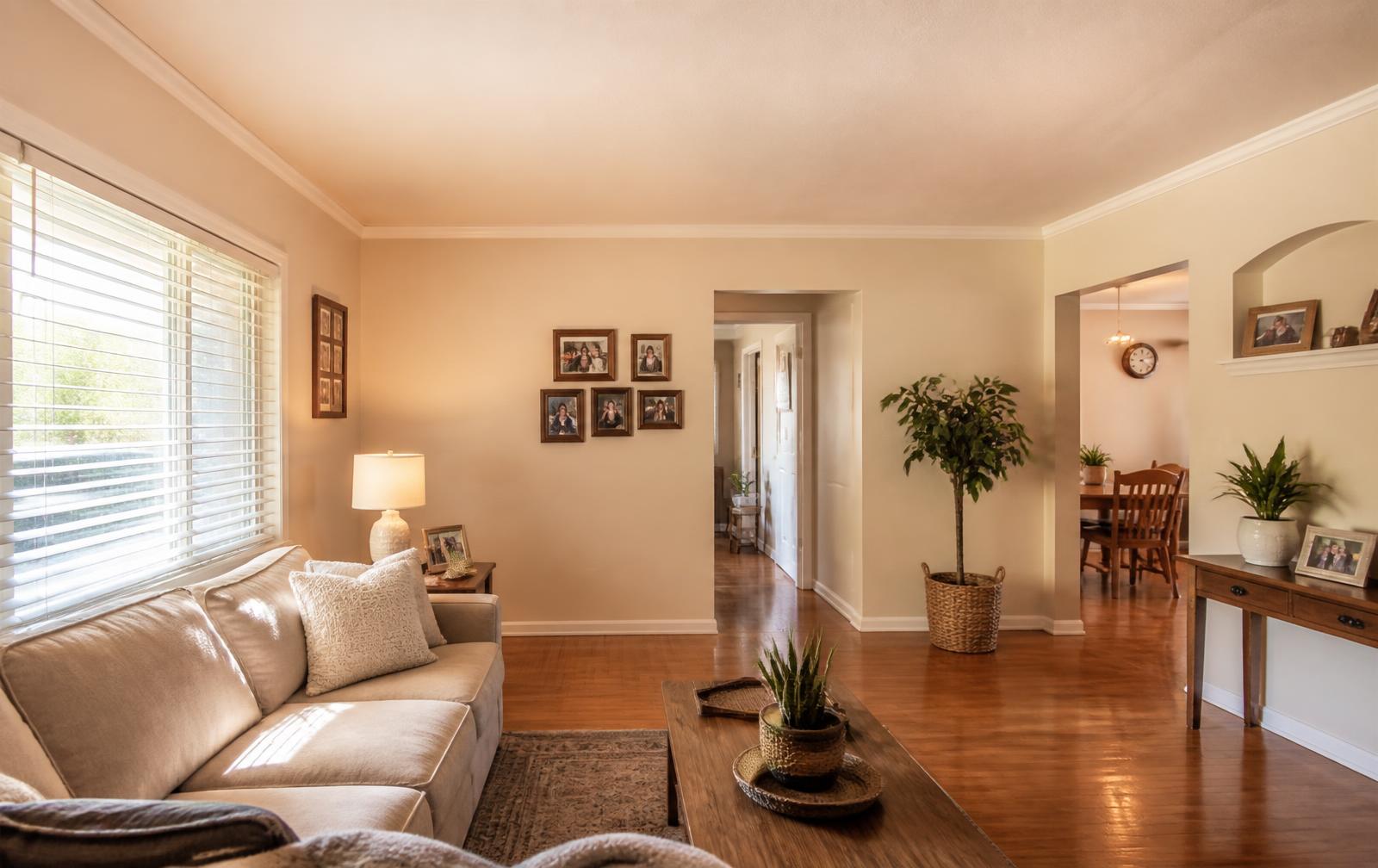 San Fernando Valley living room after a Nexa Clean deep clean